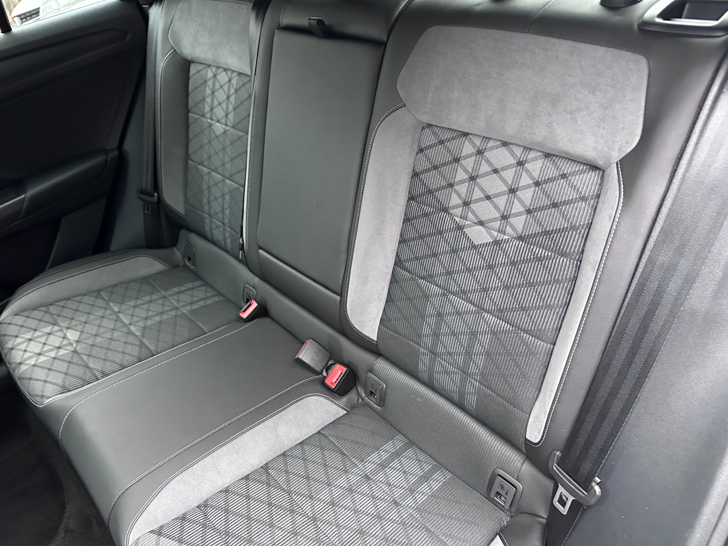 Used Volkswagen T-Roc 2022 for sale - 77791359: Photo 10