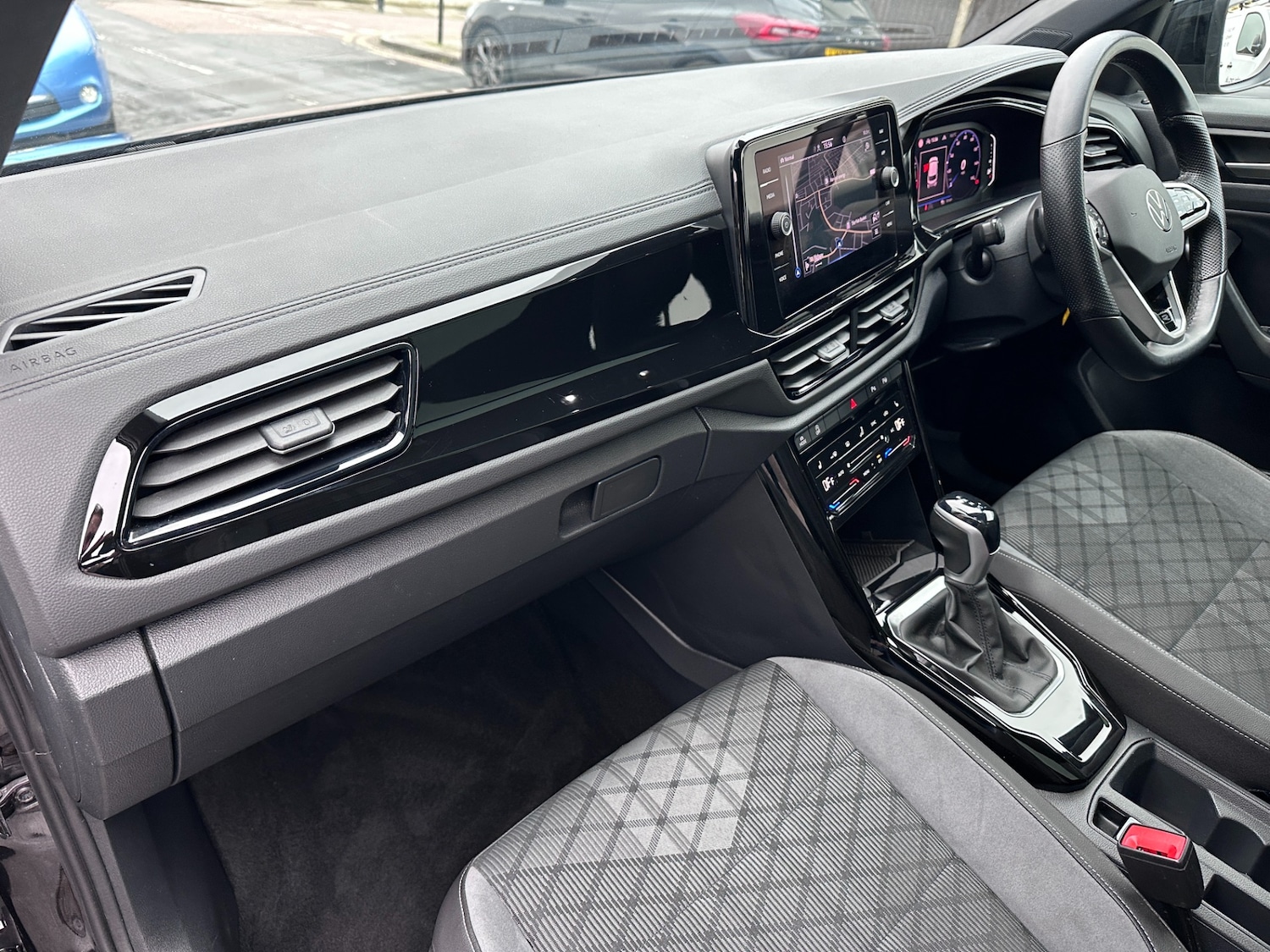 Used Volkswagen T-Roc 2022 for sale - 77791359: Photo 28