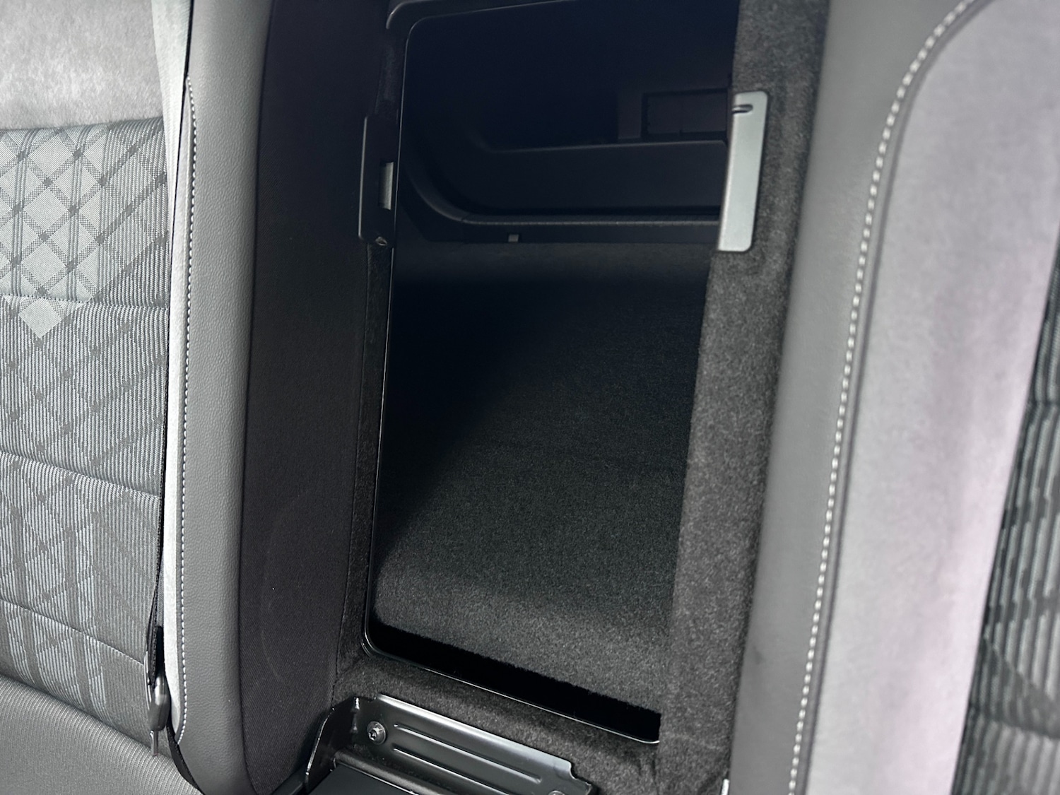 Used Volkswagen T-Roc 2022 for sale - 77791359: Photo 32