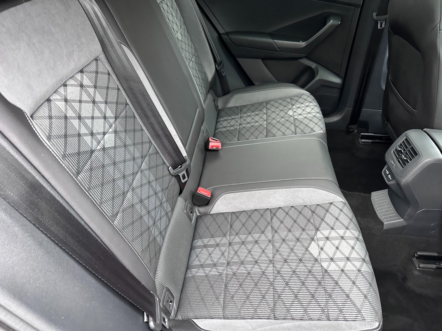 Used Volkswagen T-Roc 2022 for sale - 77791359: Photo 42