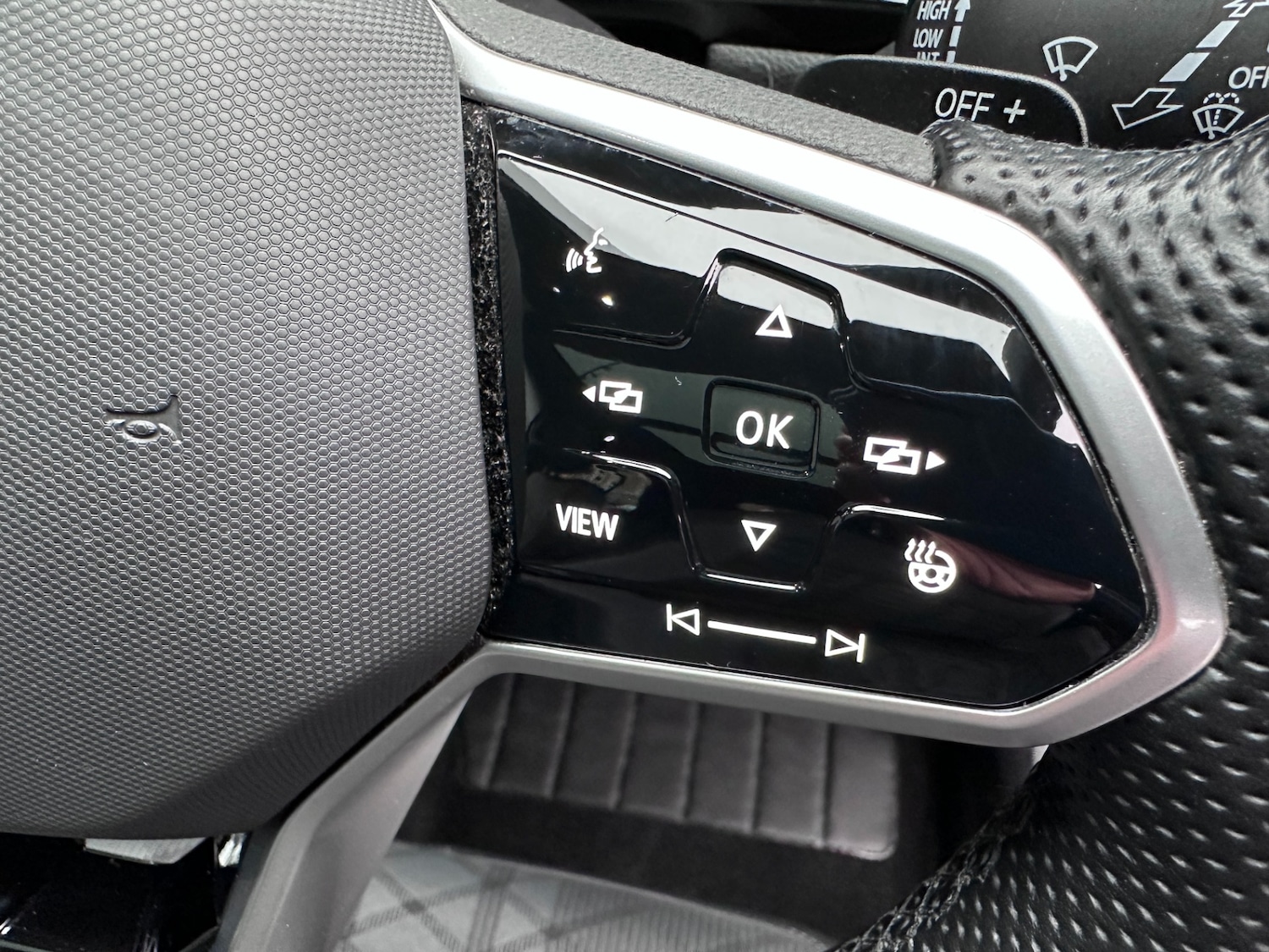 Used Volkswagen T-Roc 2022 for sale - 77791359: Photo 49