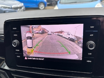 Used Volkswagen T-Roc 2022 for sale - 77791359: Photo