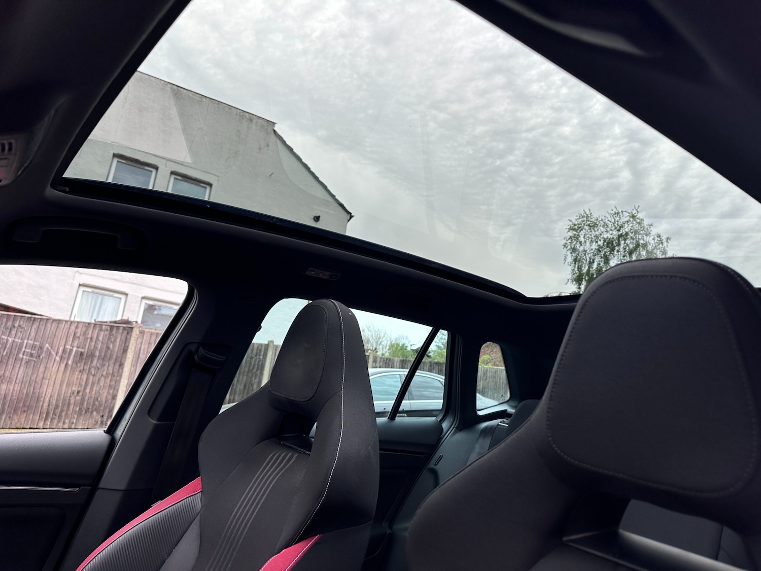 Used Skoda Kamiq 2023 for sale - 78180441: Photo 2