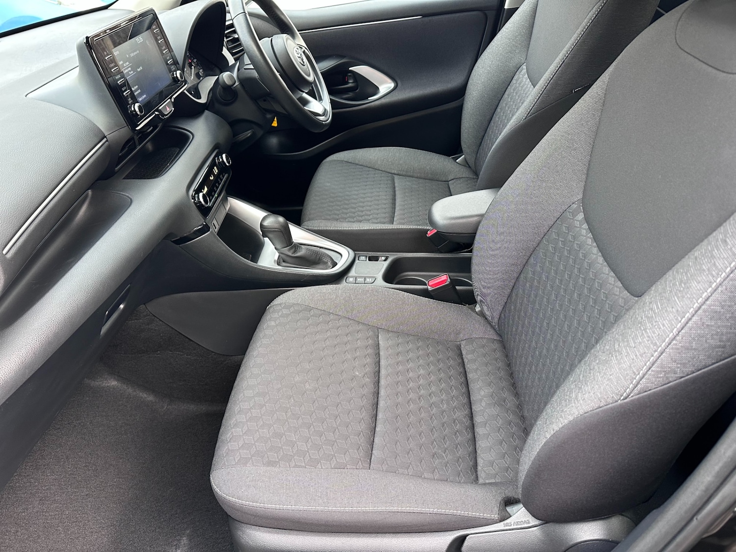 Used Toyota Yaris 2023 for sale - 76627041: Photo 25