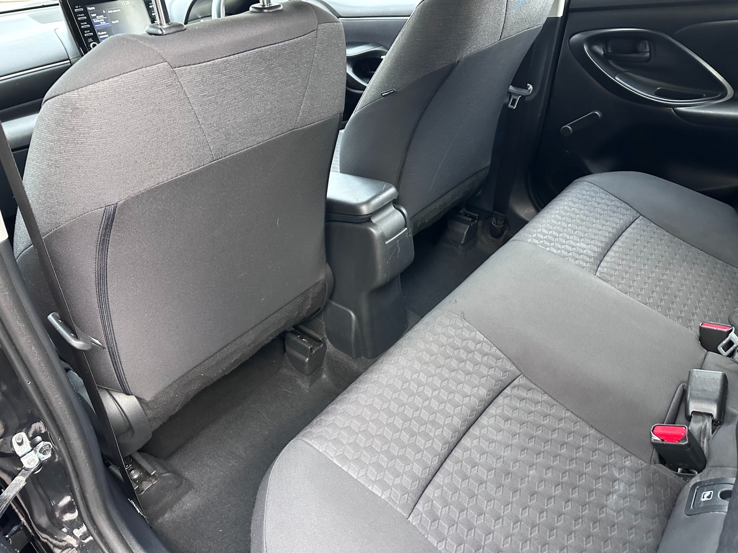 Used Toyota Yaris 2023 for sale - 76627041: Photo 27