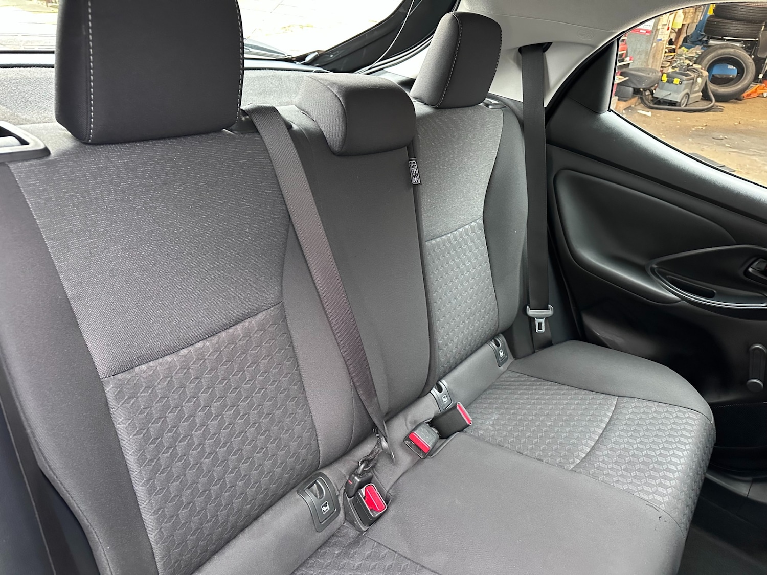 Used Toyota Yaris 2023 for sale - 76627041: Photo 35