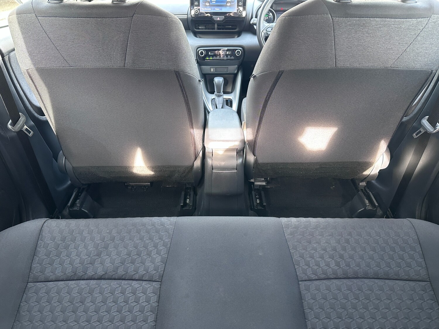 Used Toyota Yaris 2023 for sale - 77974740: Photo 31