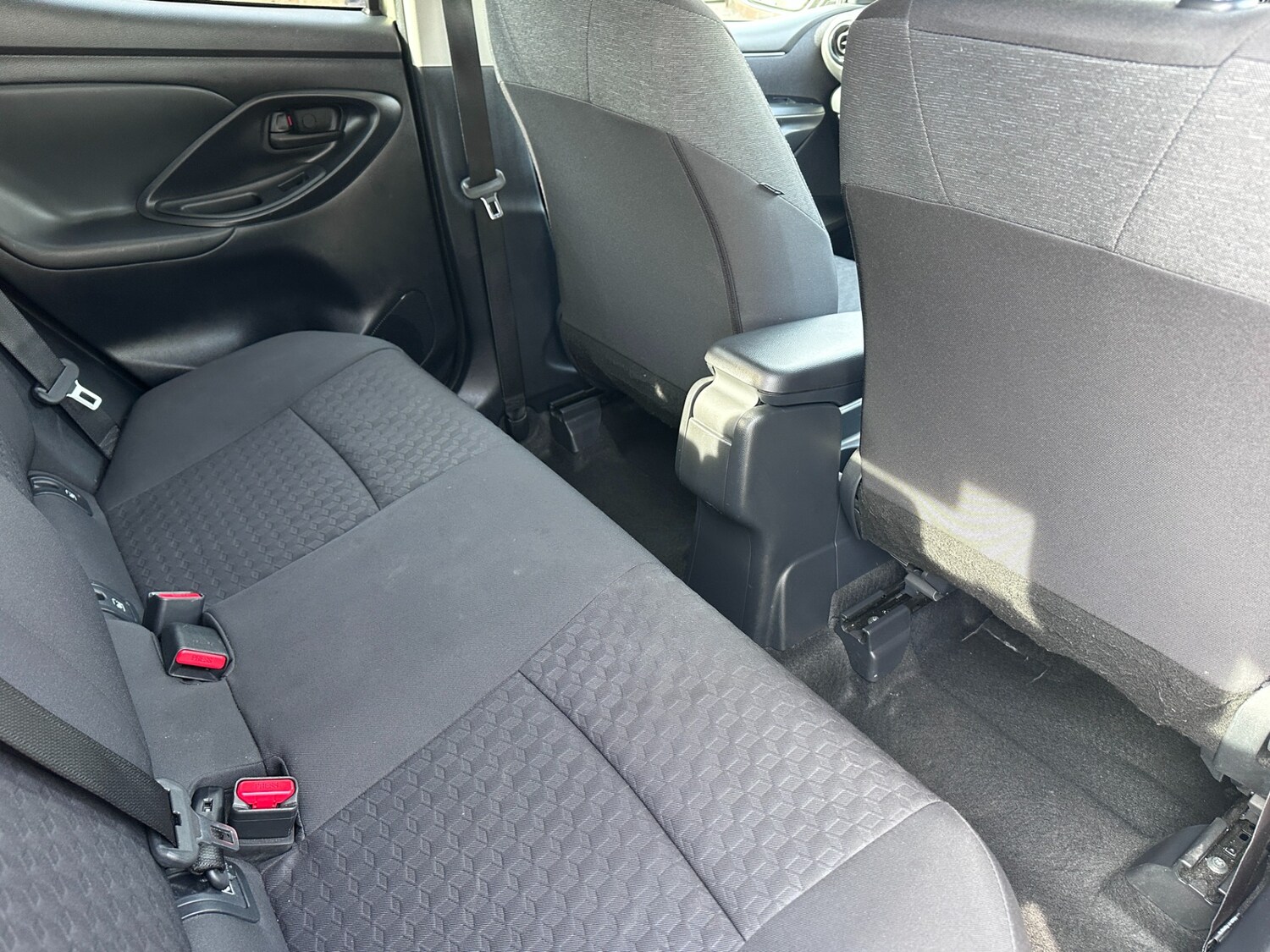 Used Toyota Yaris 2023 for sale - 77974740: Photo 33