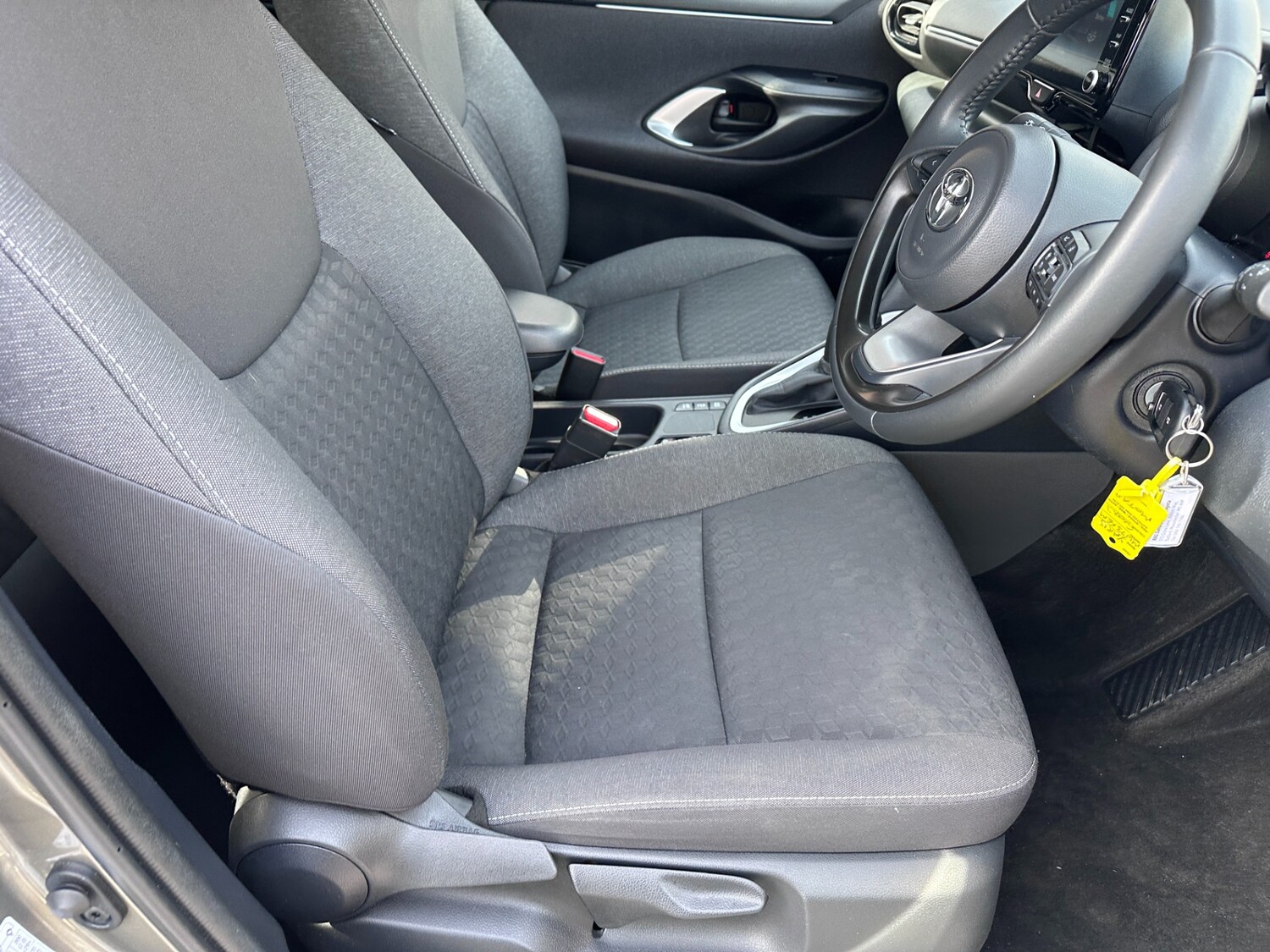 Used Toyota Yaris 2023 for sale - 77974740: Photo 35