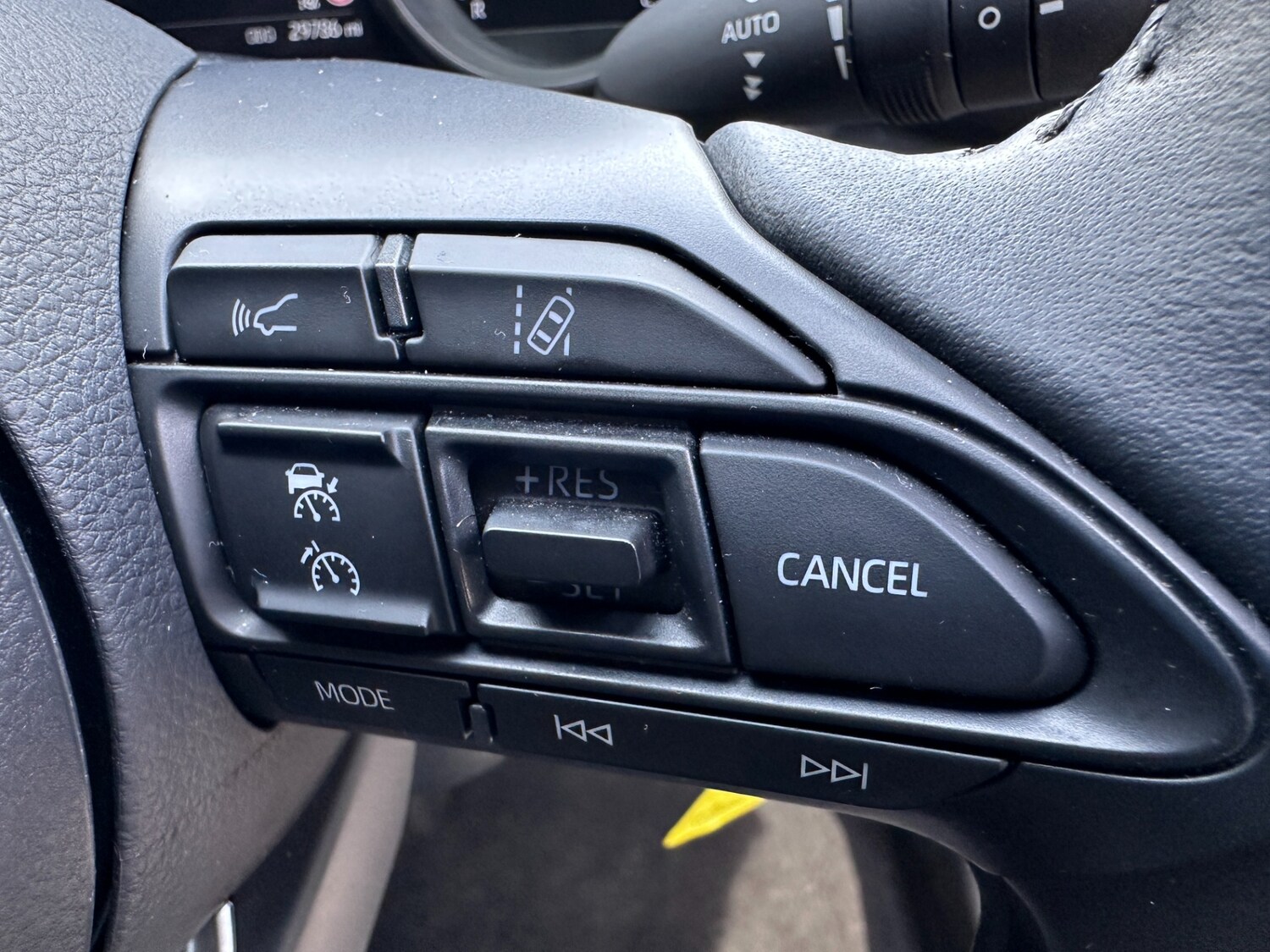 Used Toyota Yaris 2023 for sale - 77974740: Photo 38