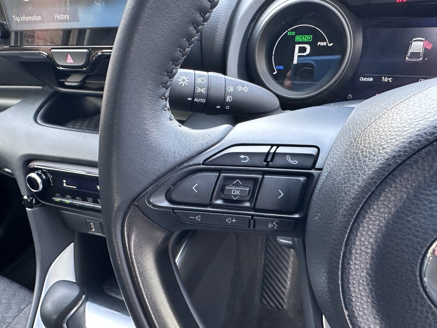 Used Toyota Yaris 2023 for sale - 77974740: Photo 39