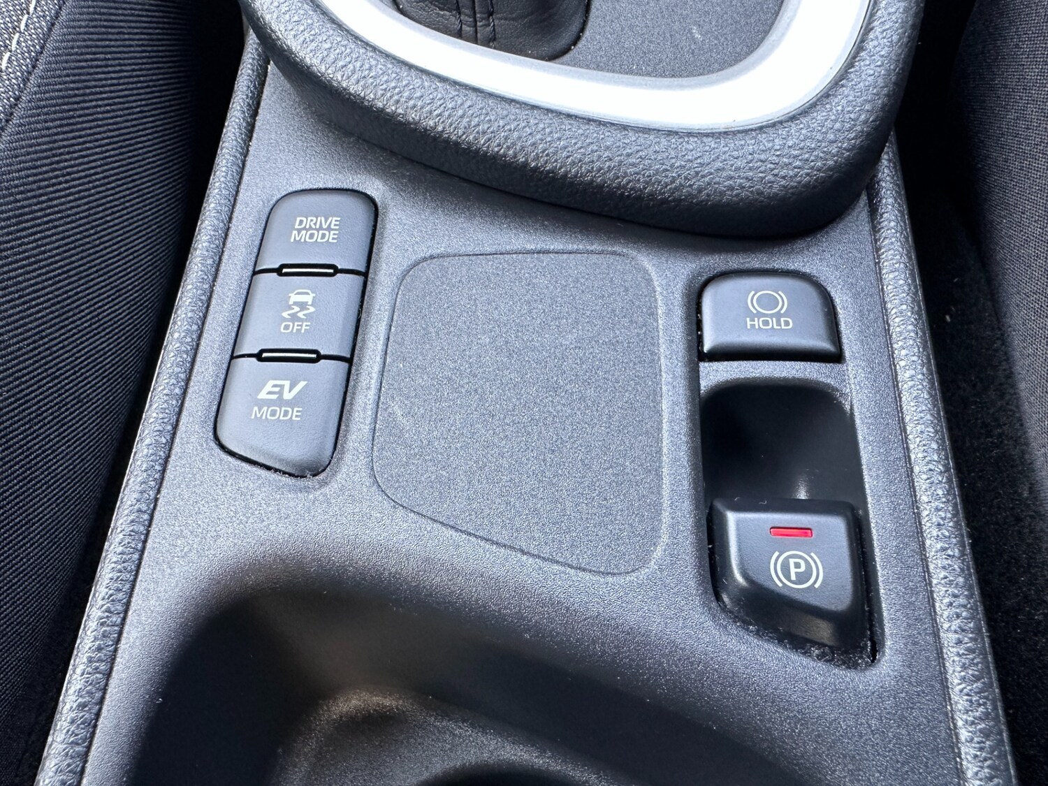 Used Toyota Yaris 2023 for sale - 77974740: Photo 43