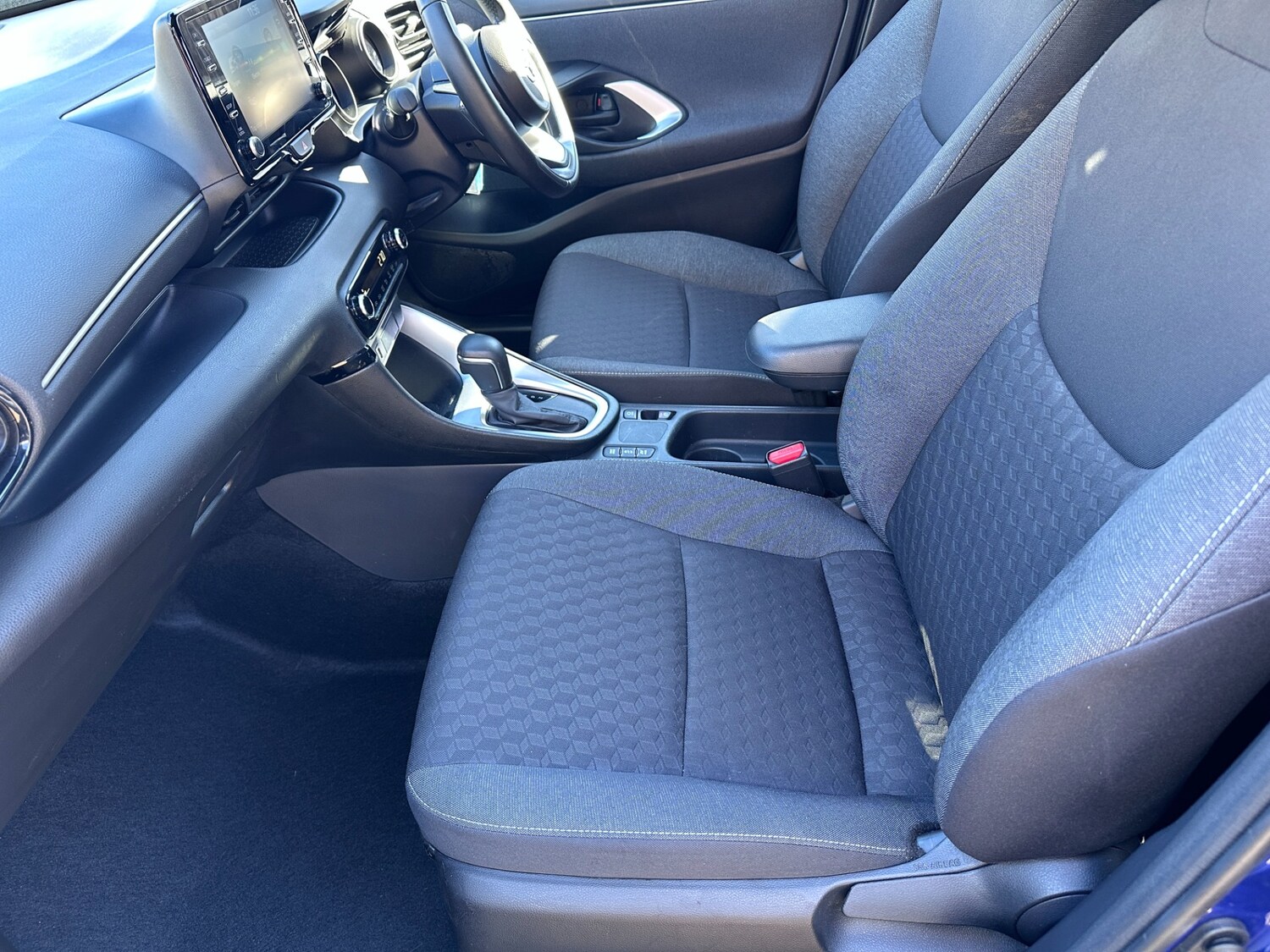 Used Toyota Yaris 2022 for sale - 77974040: Photo 23