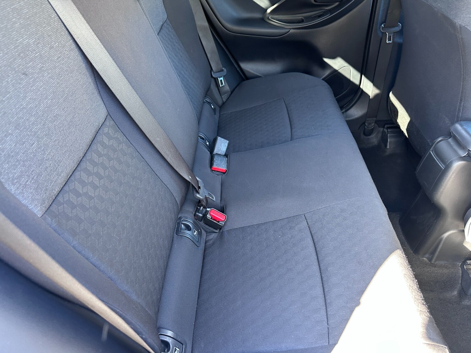 Used Toyota Yaris 2022 for sale - 77974040: Photo 30