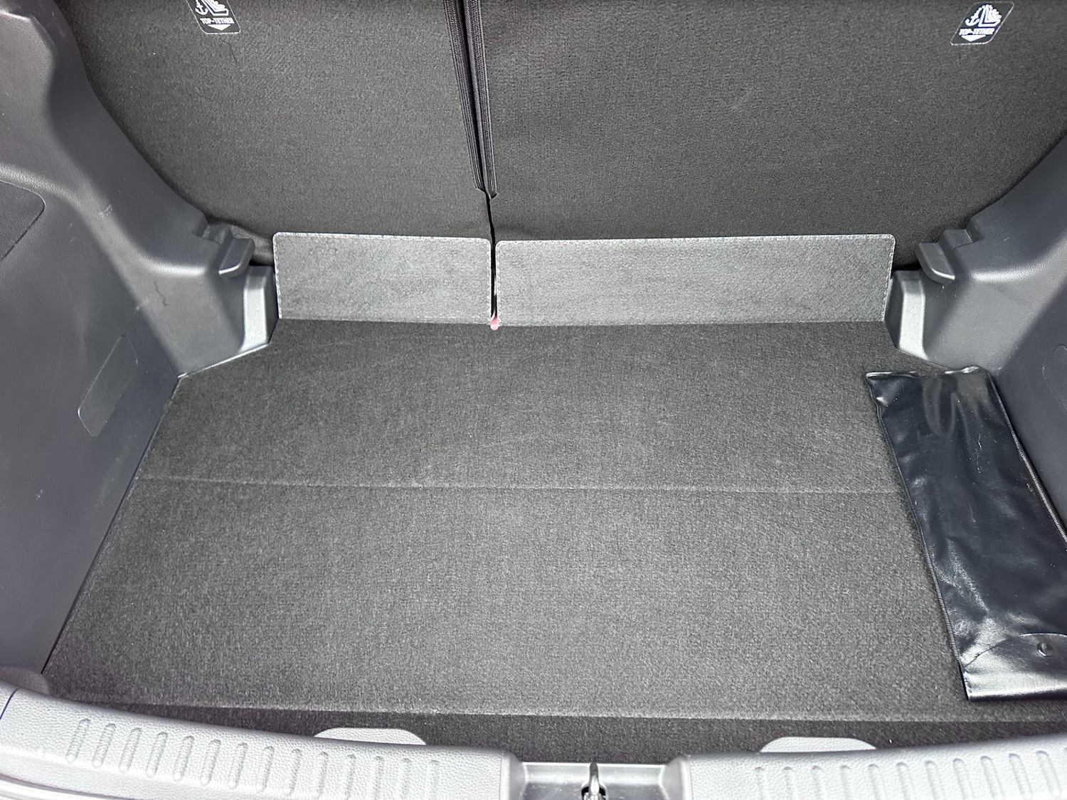 Used Toyota Yaris 2022 for sale - 76881636: Photo 31