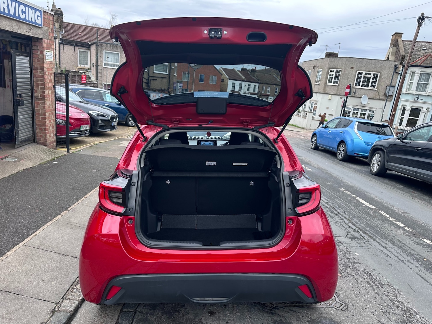 Used Toyota Yaris 2022 for sale - 76881636: Photo 33