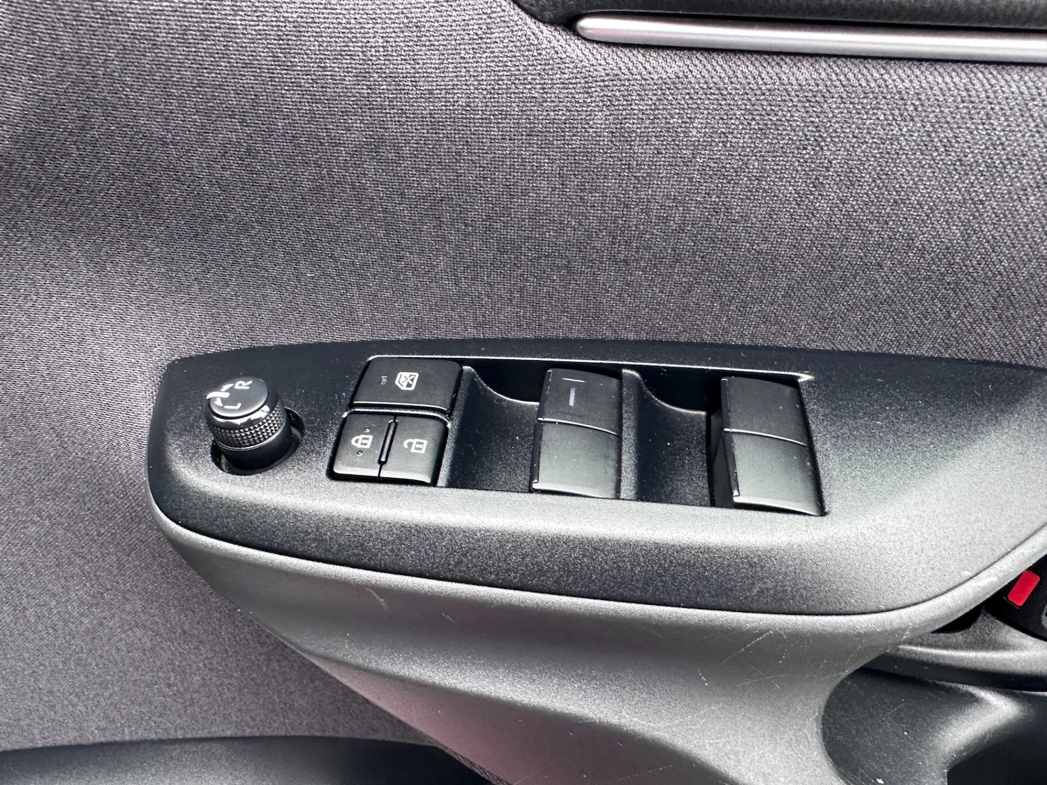 Used Toyota Yaris 2022 for sale - 76881636: Photo 39