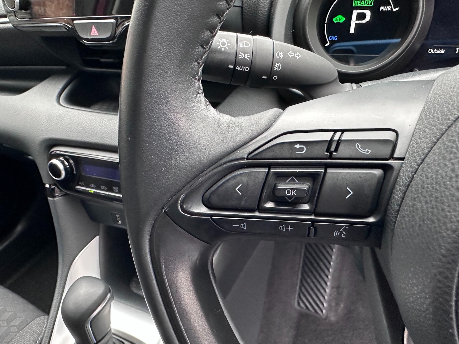 Used Toyota Yaris 2022 for sale - 76881636: Photo 41