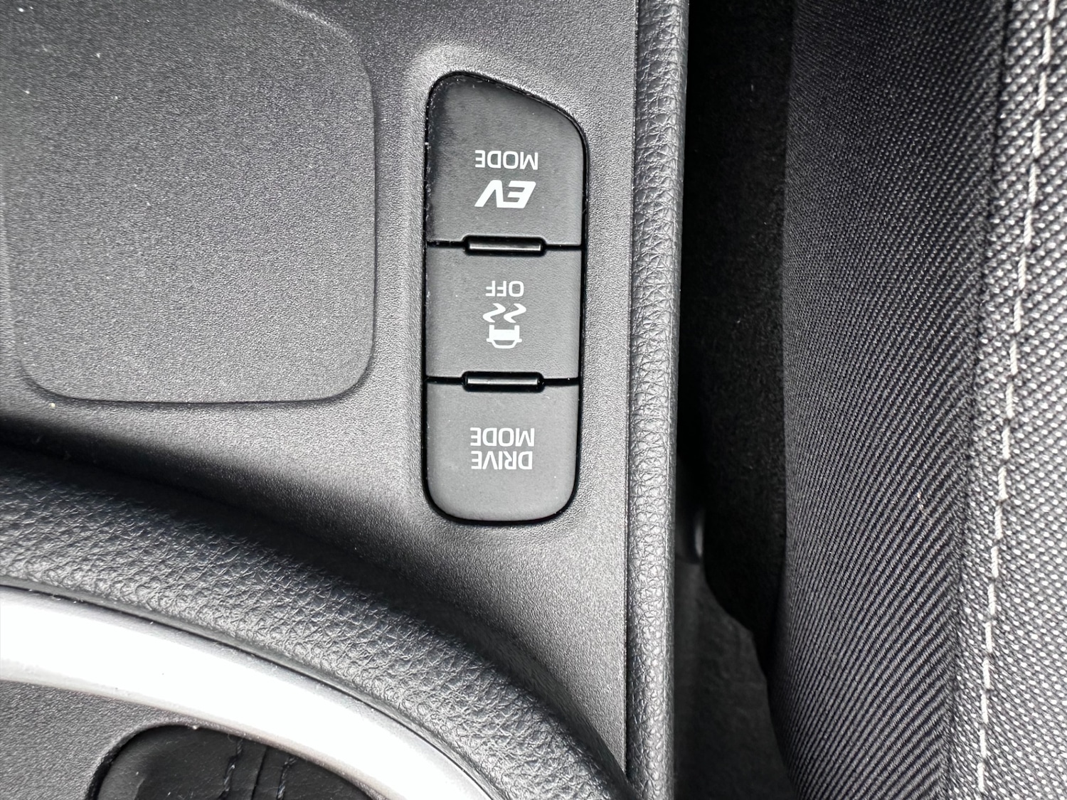 Used Toyota Yaris 2022 for sale - 76881636: Photo 47