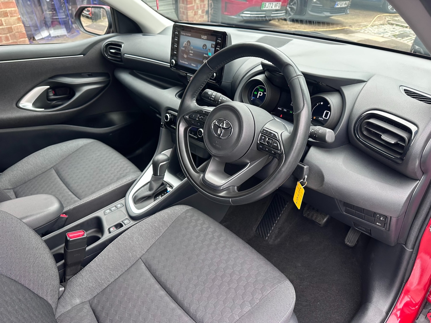 Used Toyota Yaris 2022 for sale - 76881636: Photo 6