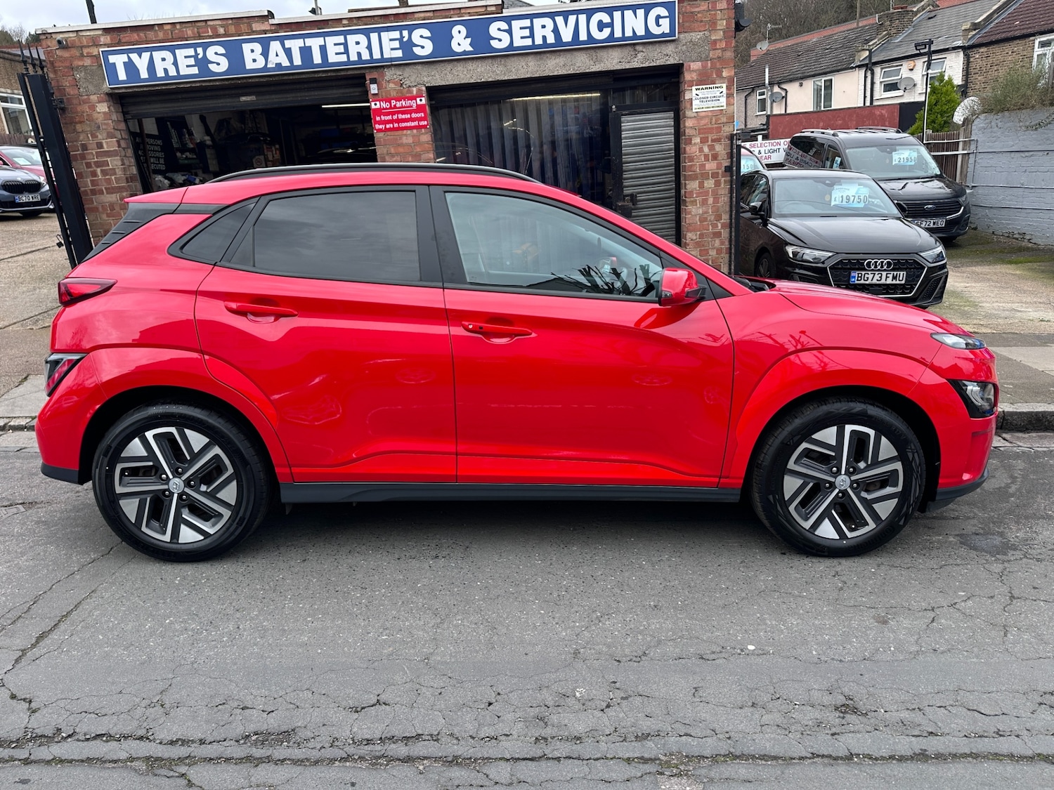 Used Hyundai KONA 2023 for sale - 77679415: Photo 3