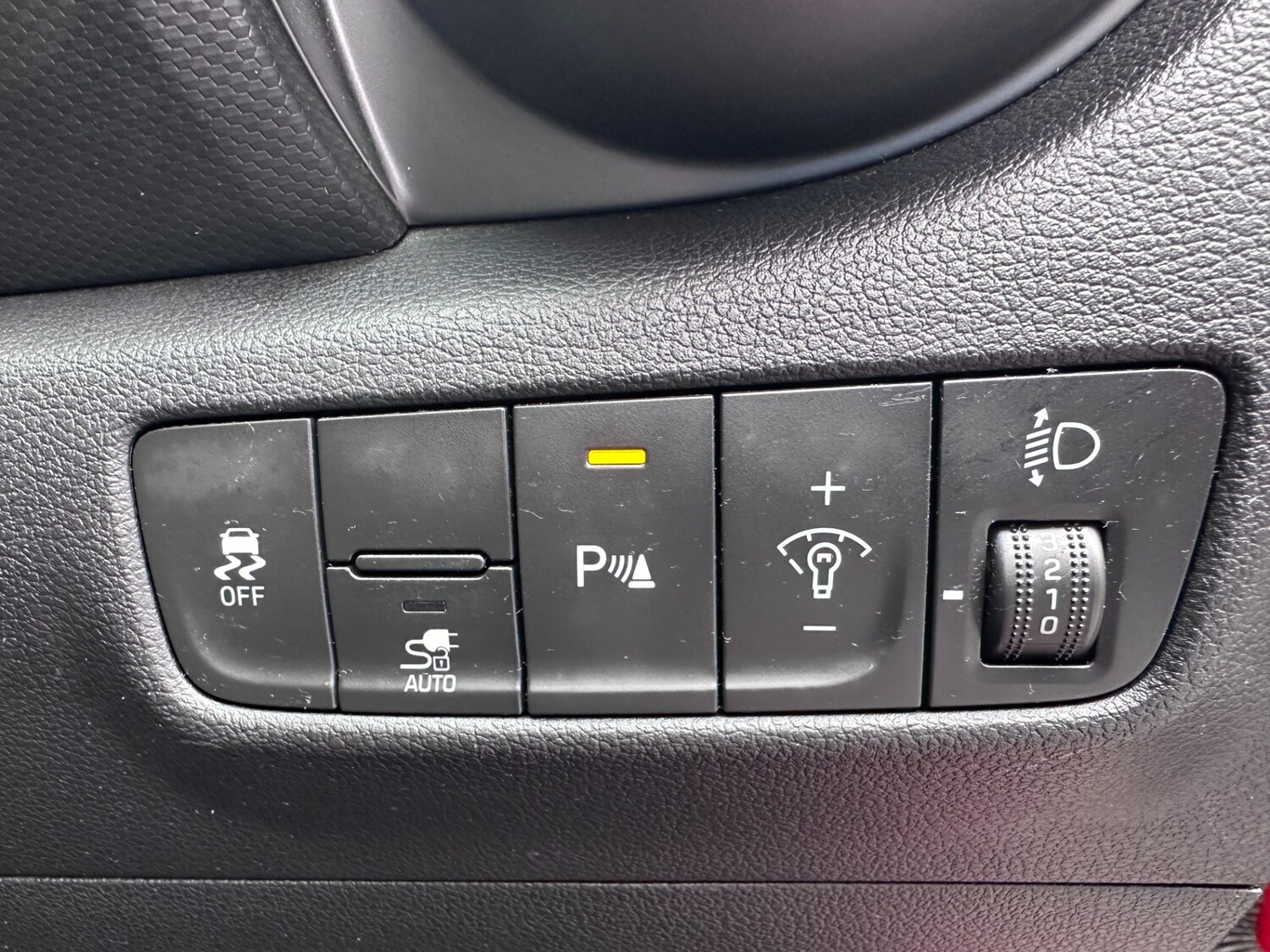 Used Hyundai KONA 2023 for sale - 77679415: Photo 37