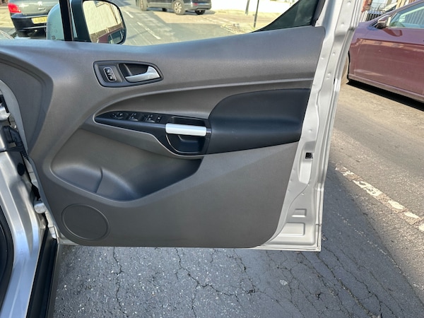 Used Ford Tourneo Connect 2020 for sale - 76222492: Photo 47