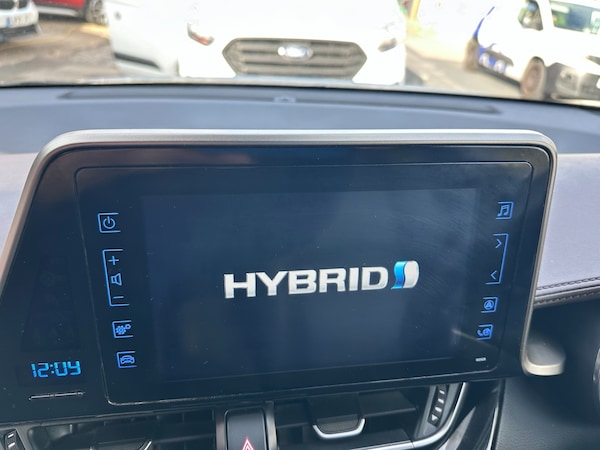 Used Toyota C-HR 2019 for sale - 76055848: Photo 11