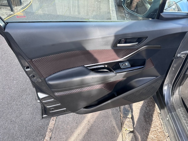 Used Toyota C-HR 2019 for sale - 76055848: Photo 25
