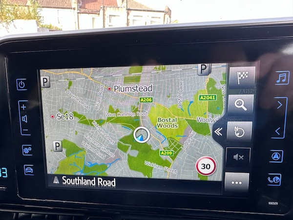 Used Toyota C-HR 2019 for sale - 76055848: Photo 2