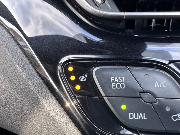 Used Toyota C-HR 2019 for sale - 76055848: Photo 8