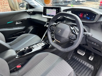 Used Peugeot 208 2023 for sale - 75468201: Photo