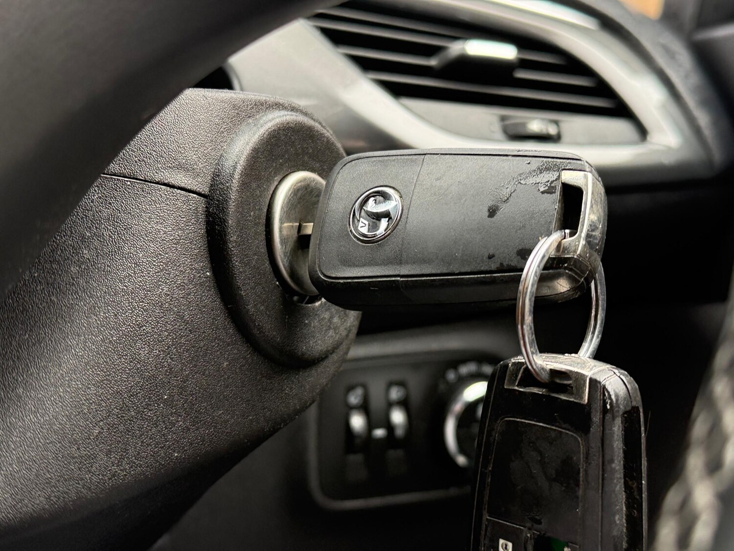 Used Vauxhall Corsa 2016 for sale - 77997009: Photo 31