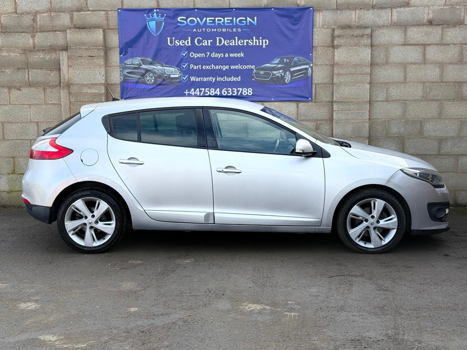Used Renault Megane 2013 for sale - 77997007: Photo 6