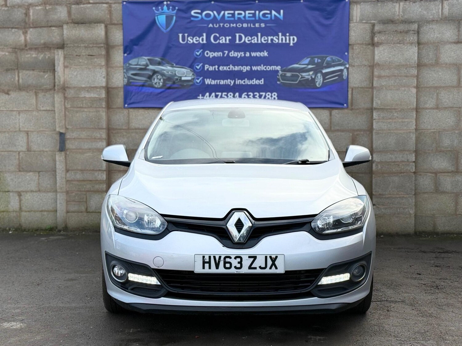 Used Renault Megane 2013 for sale - 77997007: Photo 8