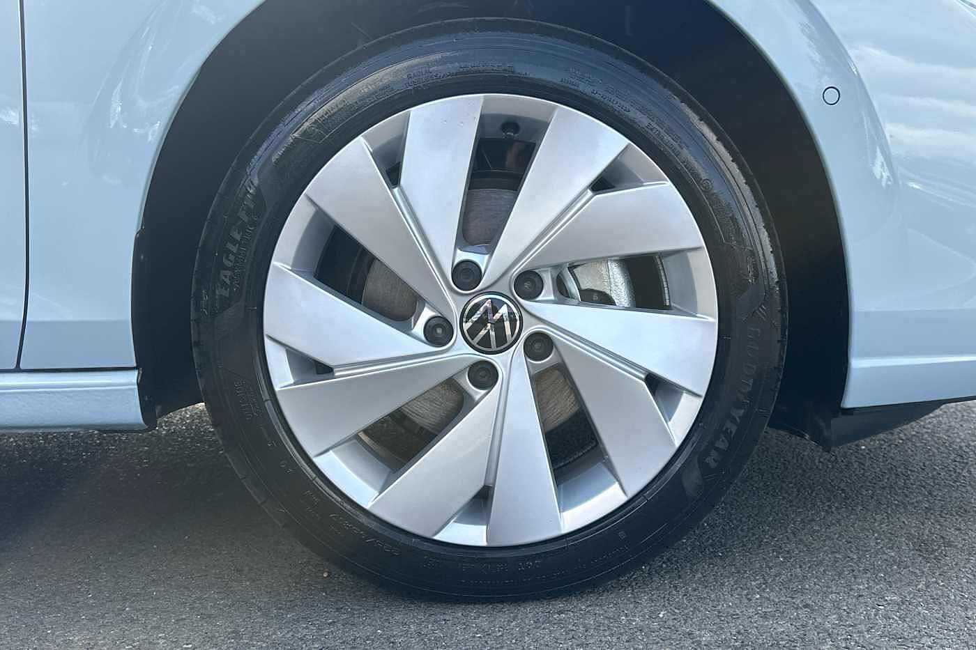 Used Volkswagen Golf 2025 for sale - 76110504: Photo 5
