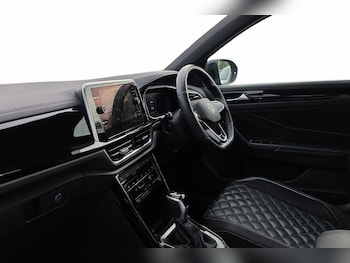 Used Volkswagen T-Roc 2022 for sale - 78128816: Photo