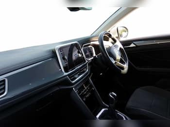 Used Volkswagen T-Roc 2024 for sale - 79454612: Photo
