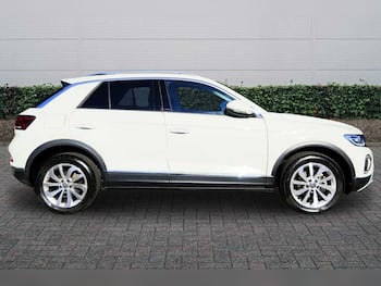 Used Volkswagen T-Roc 2024 for sale - 79454612: Photo