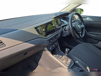 Used Volkswagen Polo 2019 for sale - 79182583: Photo
