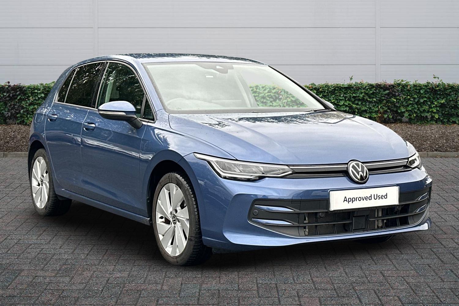 Used Volkswagen Golf 2024 for sale - 76111447: Photo 1