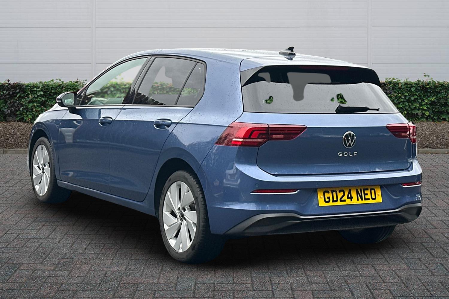 Used Volkswagen Golf 2024 for sale - 76111447: Photo 2