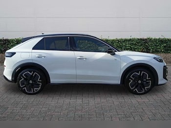 Used Volkswagen T-Roc 2026 for sale - 79498107: Photo