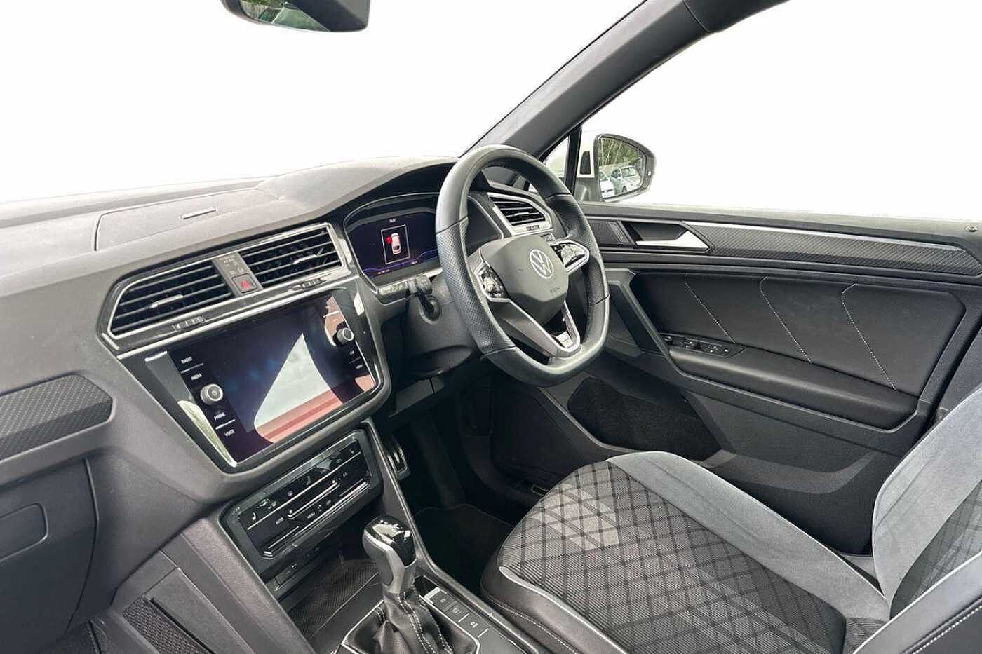 Used Volkswagen Tiguan 2022 for sale - 76111624: Photo 2