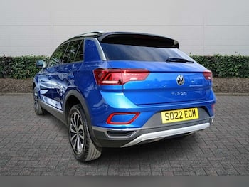 Used Volkswagen T-Roc 2022 for sale - 79623096: Photo