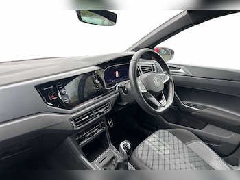 Used Volkswagen Polo 2023 for sale - 76338434: Photo