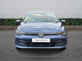 Used Volkswagen Golf 2024 for sale - 76500859: Photo