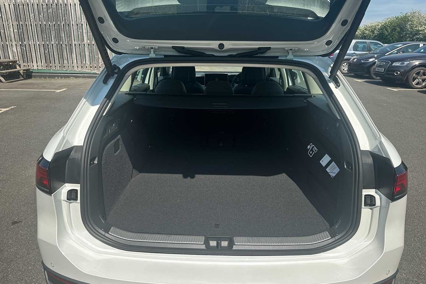 Used Volkswagen Passat 2025 for sale - 77177738: Photo 12