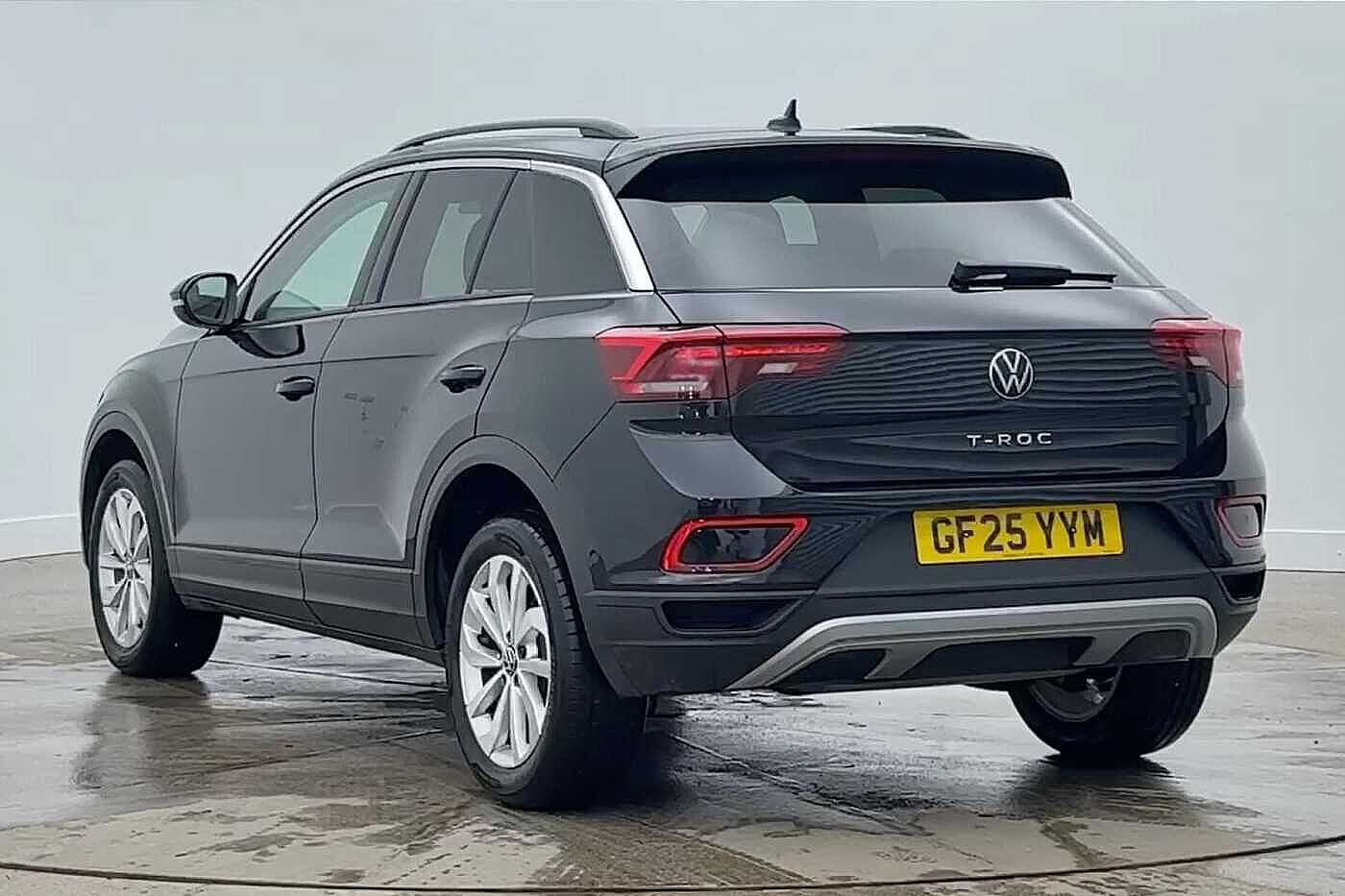 Used Volkswagen T-Roc 2025 for sale - 77613756: Photo 3