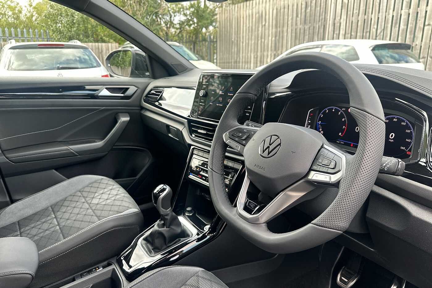 Used Volkswagen T-Roc 2025 for sale - 76110732: Photo 6